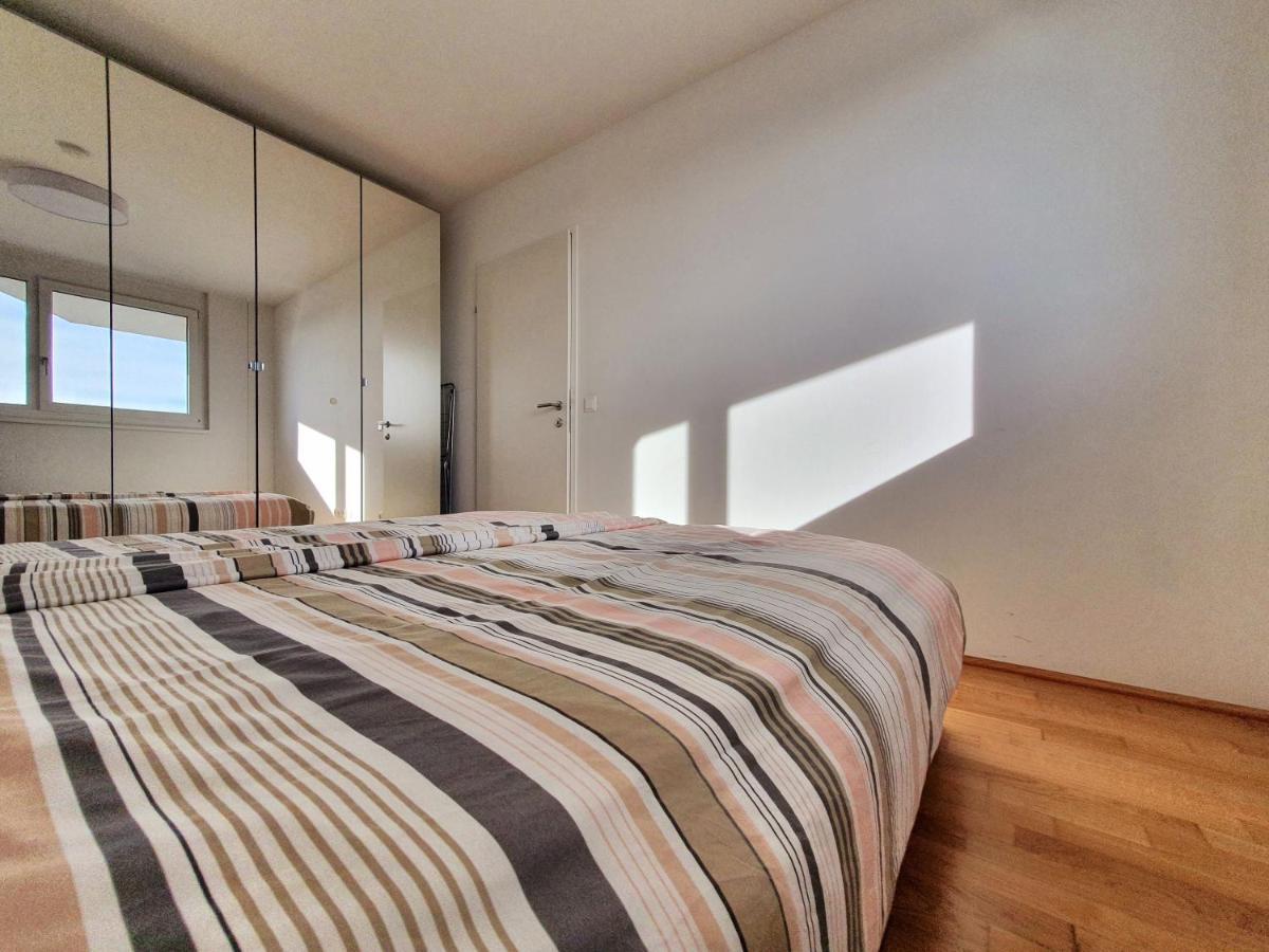 Near Lake Stylish & Fully Furnished Apartment Wenen Buitenkant foto